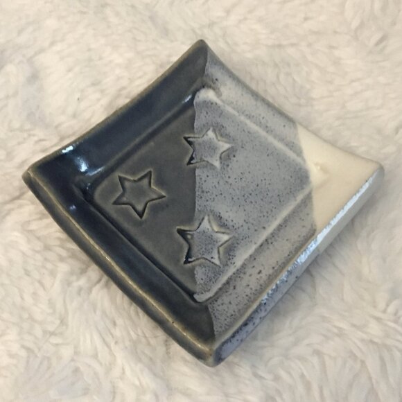 Handmade Canadian Sparks Pottery Signed Tiny Trinket Dish - Picture 1 of 7